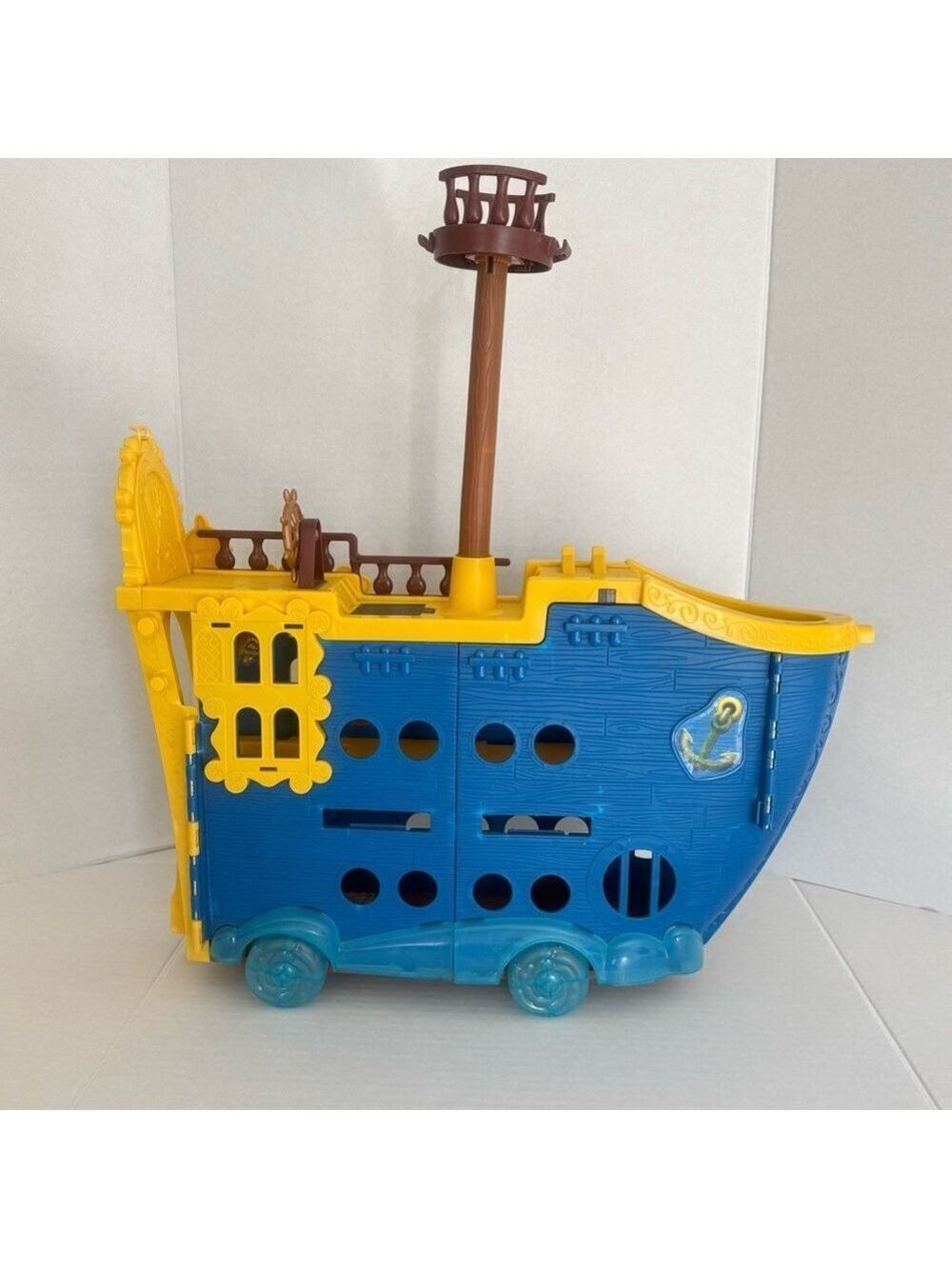 Fisher-Price Disney Jake and the Never Land Pirates Mighty Colossus Ship Boat - Picture 6 of 17